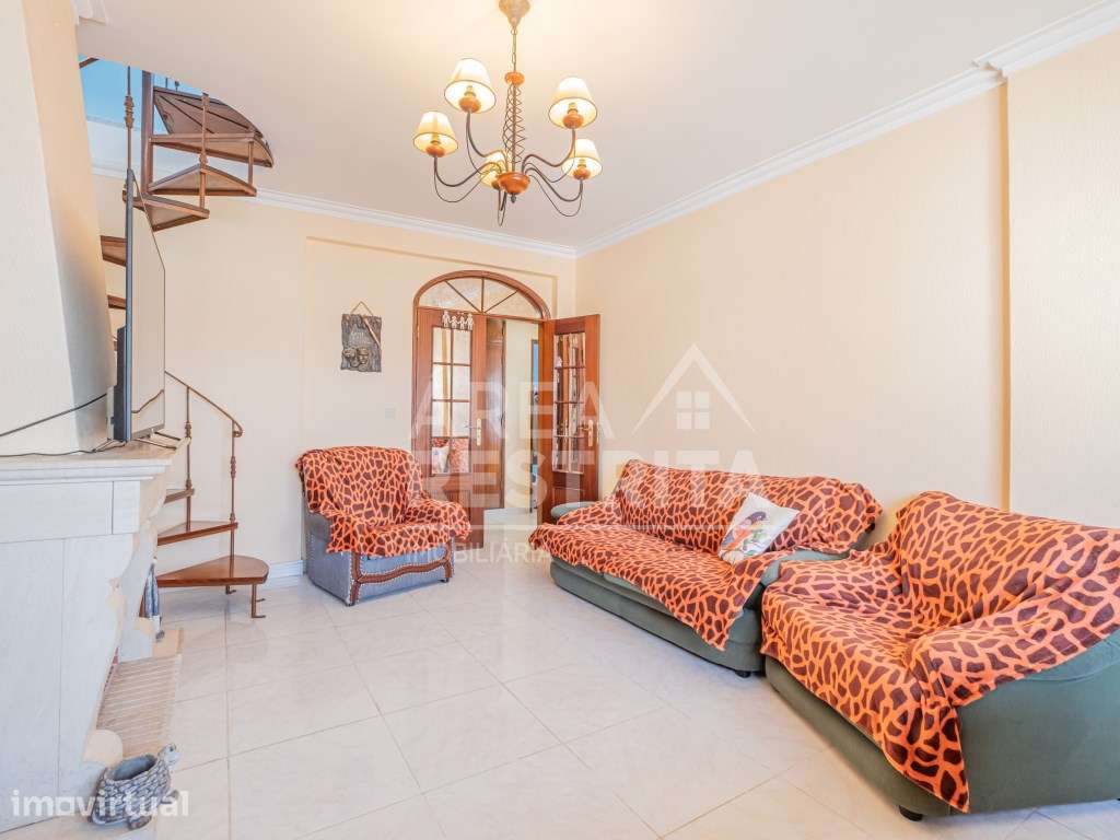 FANTÁSTICO APARTAMENTO T2+1 NA QUINTA DO CONDE - Grande imagem: 3/38