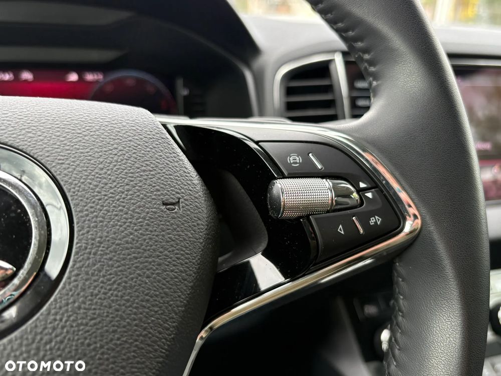 Skoda Karoq 1.5 TSI ACT 4x2 Style DSG - 16