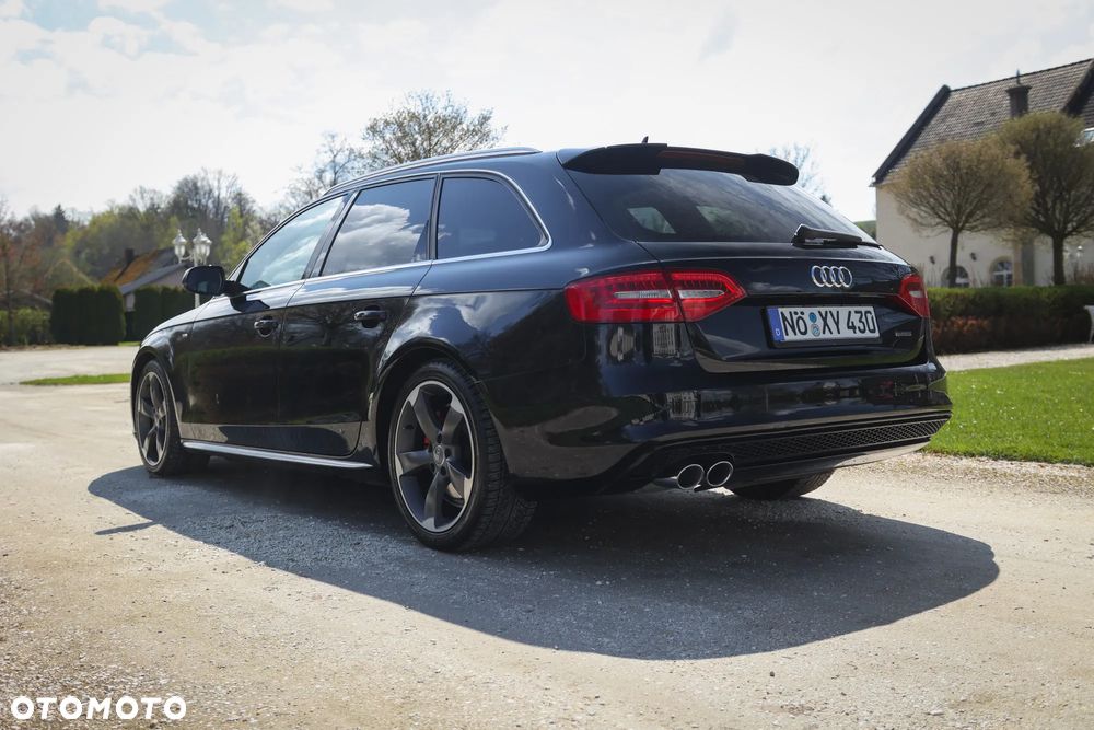 Audi A4 Avant 2.0 TDI DPF clean diesel quattro S tronic S line Sportpaket - 15