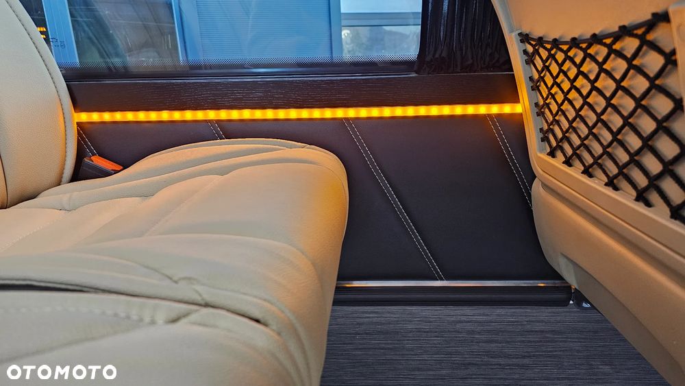 Mercedes-Benz Sprinter 519 - 21