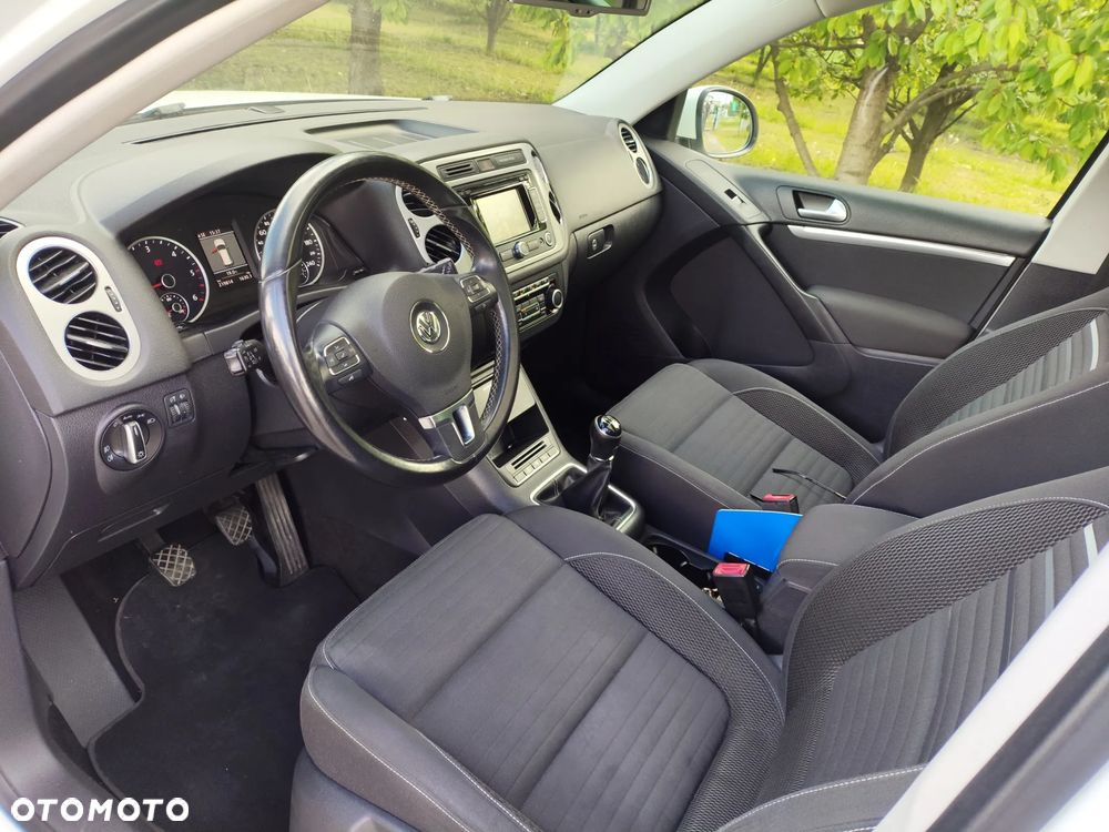 Volkswagen Tiguan 2.0 TDI DPF BlueMotion Technology Cup Sport & Style - 11