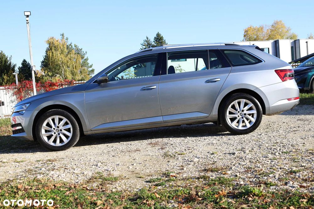 Skoda Superb 2.0 TDI SCR 4x4 Ambition DSG - 9