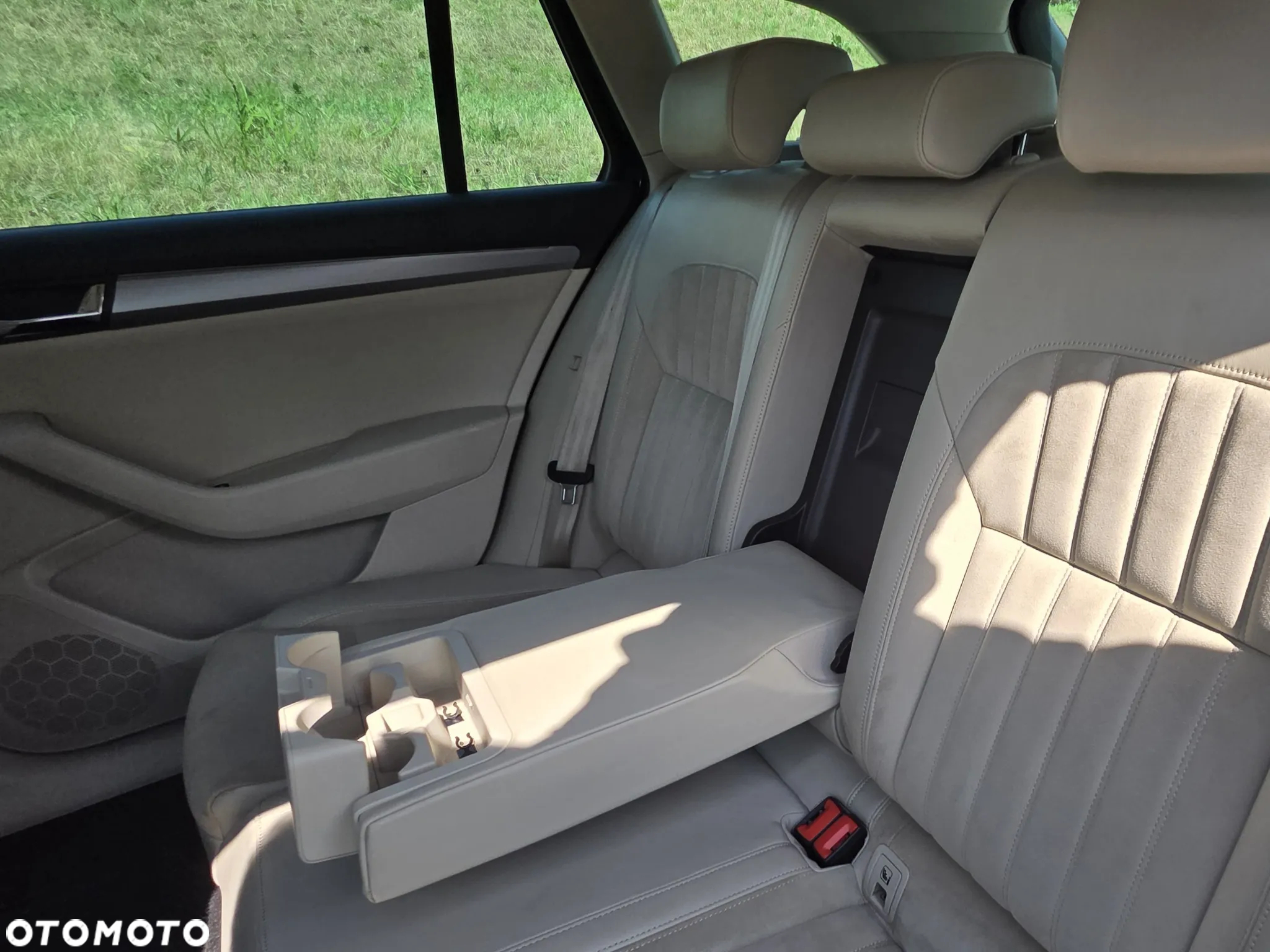 Skoda Superb 2.0 TSI Style DSG - 30