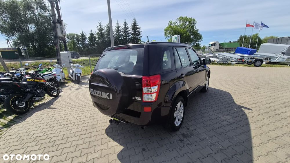 Suzuki Grand Vitara 2.0 De Luxe - 7