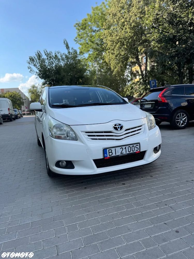 Toyota Verso 2.0 D-4D - 2