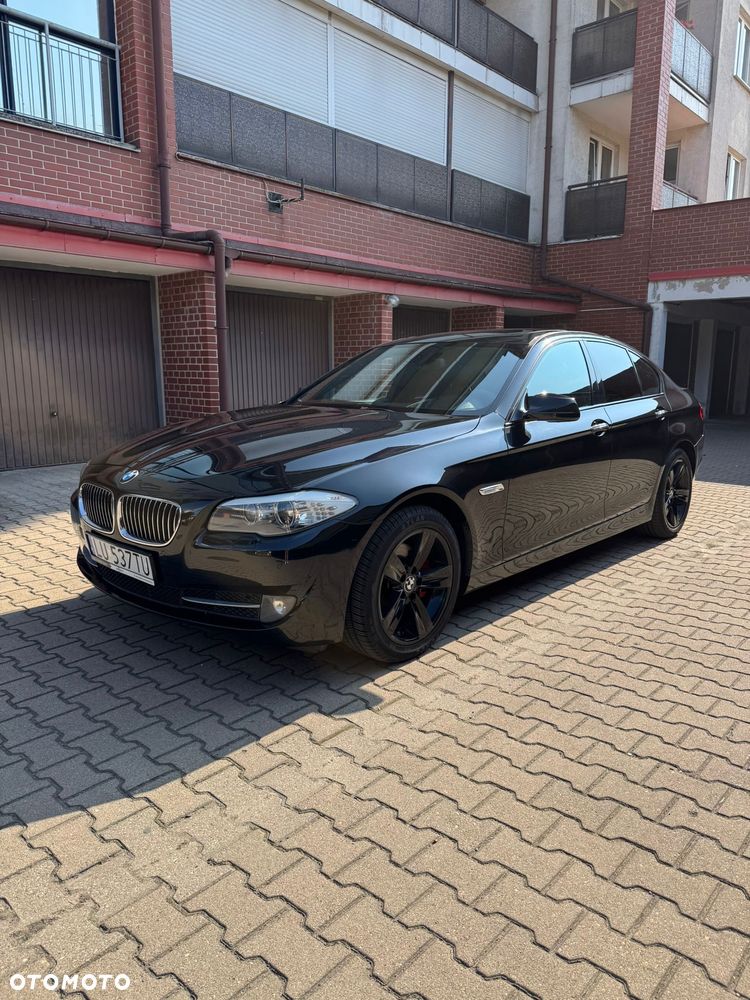 BMW Seria 5 528i xDrive - 3