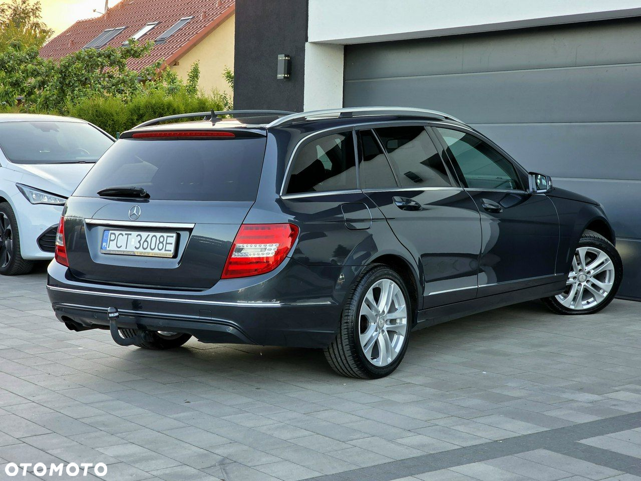 Mercedes-Benz Klasa C 200 CDI BlueEff Avantgarde - 23