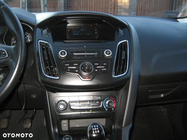 Ford Focus 1.6 Trend - 21