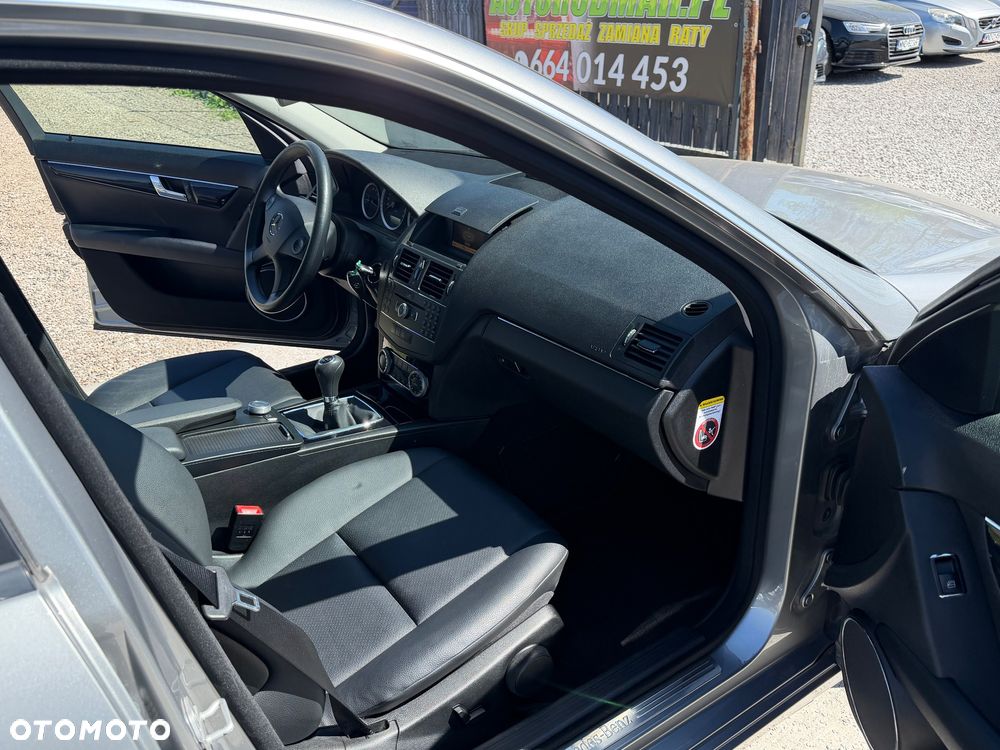 Mercedes-Benz Klasa C 180 Kompressor BlueEFFICIENCY Elegance - 12