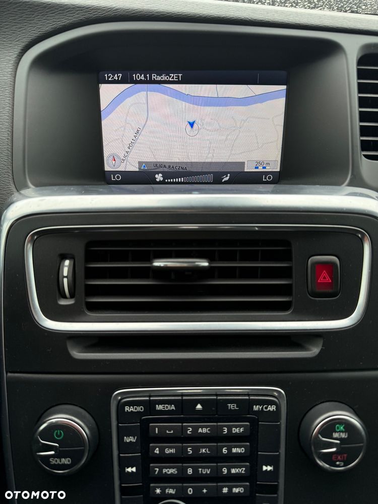 Volvo V60 T3 Edition - 24