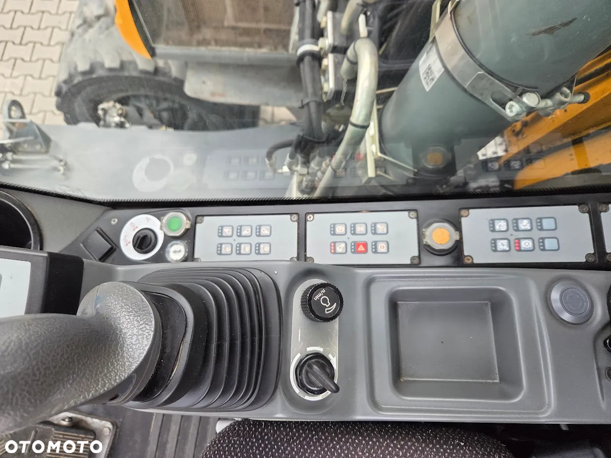 Liebherr 918 Compact - 4