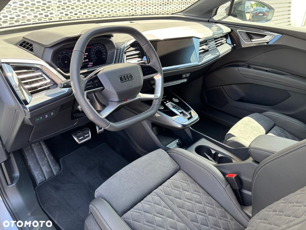 Audi Q4 e-tron 45 82kWh S Line - 10