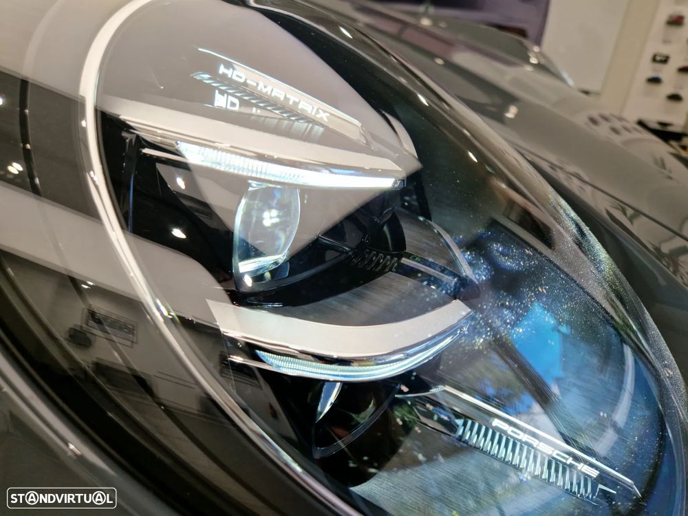 Porsche 911 (992) Carrera - 15