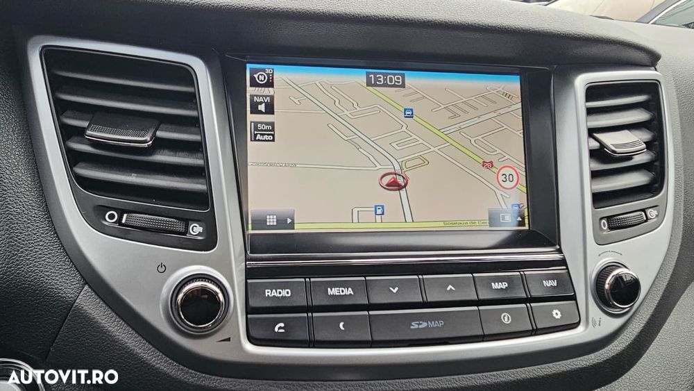 Hyundai Tucson blue 1.7 CRDi 2WD DCT Premium - 19