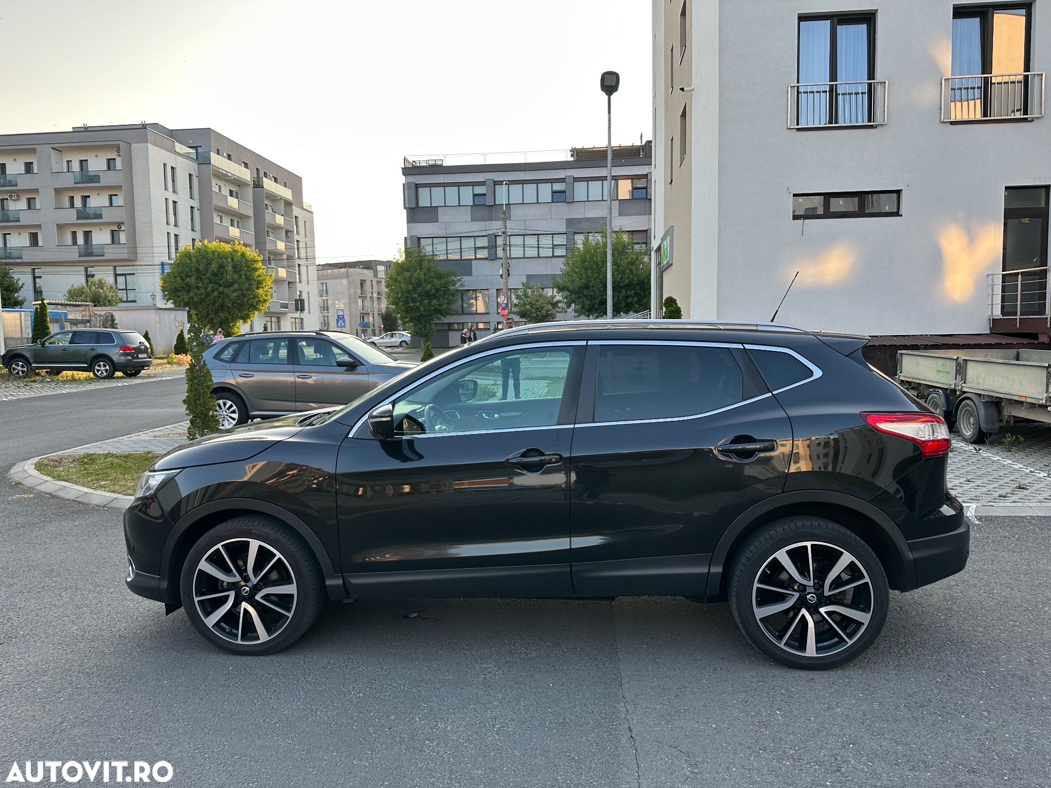 Nissan Qashqai 1.6 DCI 4 x 4 DPF Start/Stop tekna - 8