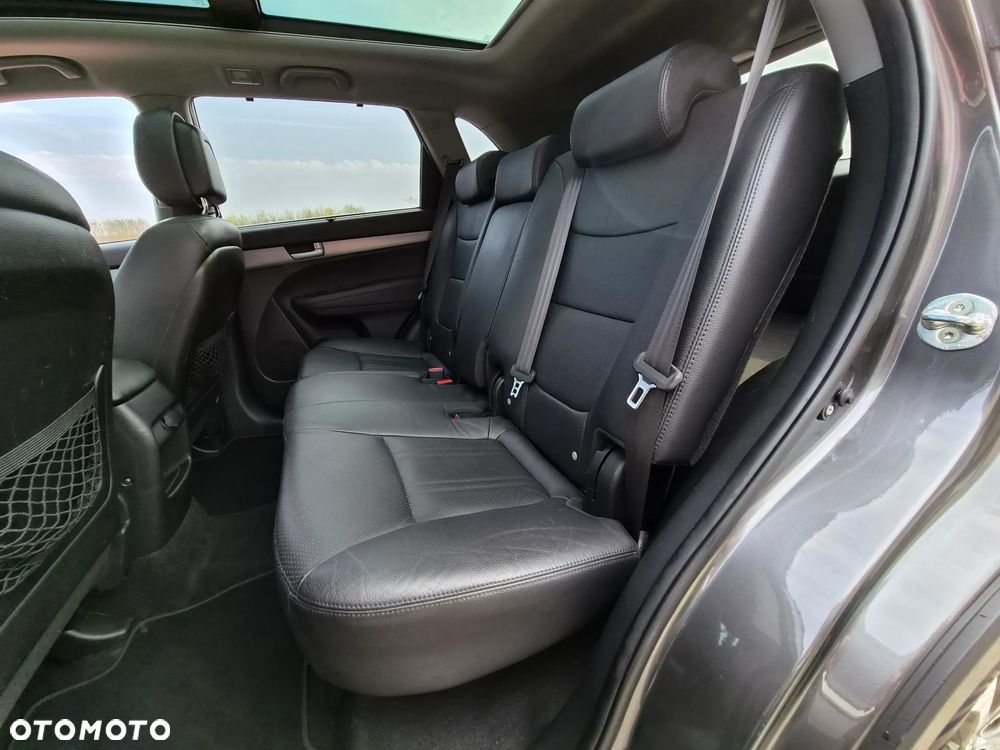 Kia Sorento - 28