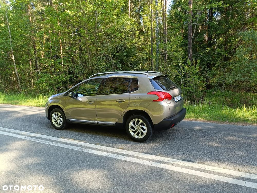 Peugeot 2008 1.6 VTi Allure - 24