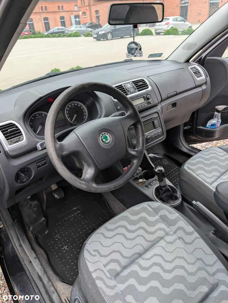 Skoda Roomster 1.6 16V - 11