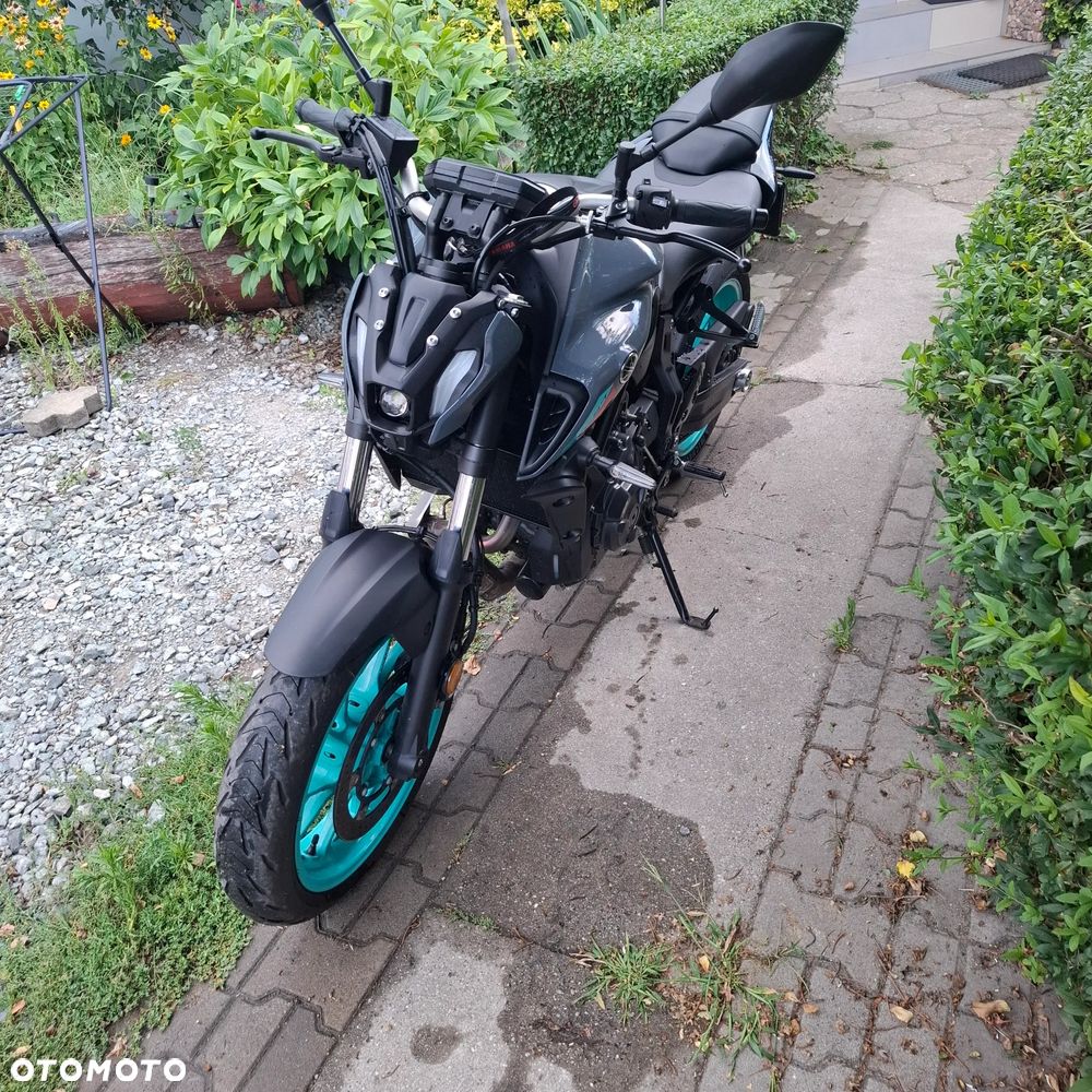 Yamaha MT - 2