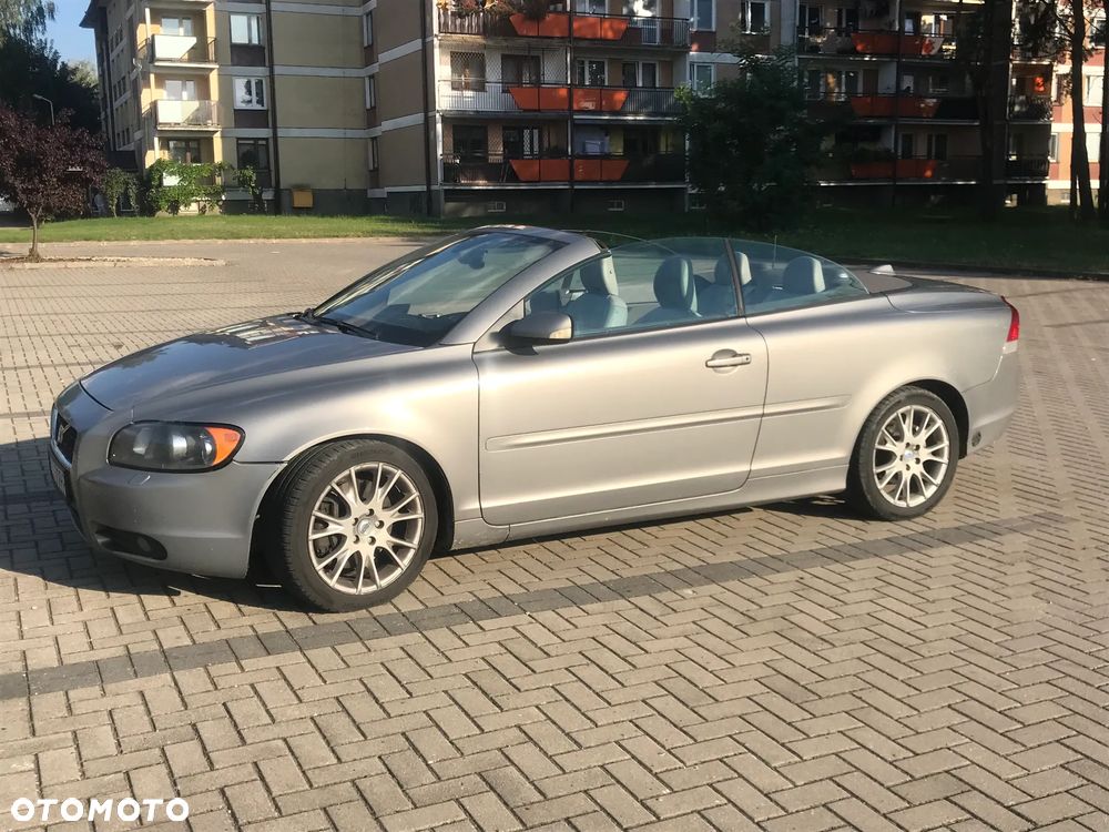 Volvo C70 2.4i Momentum - 1