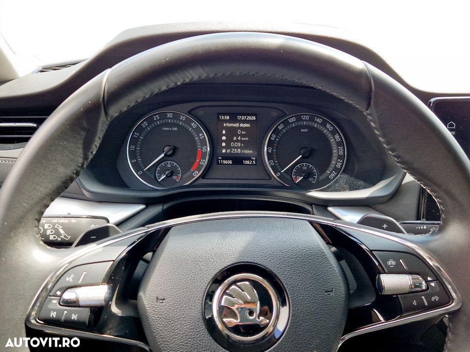 Skoda Octavia 2.0 TDI DSG Ambition - 19
