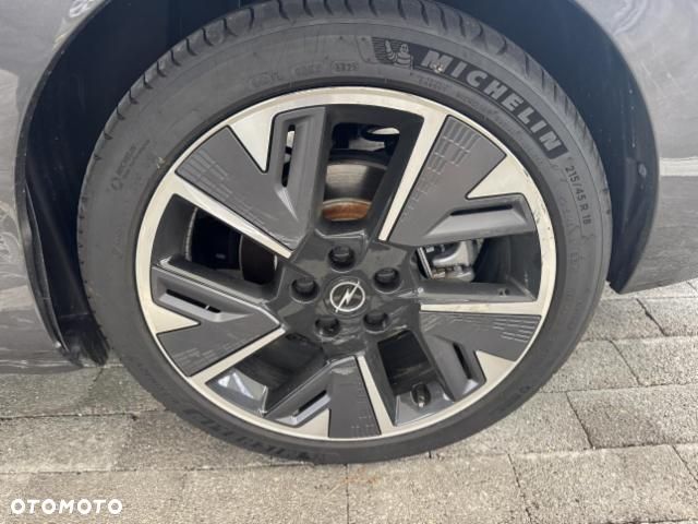 Opel Astra GS - 13