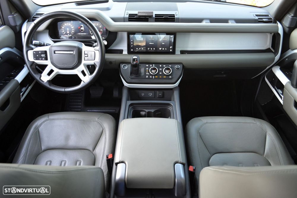 Land Rover Defender 3.0 I6 130 AWD X-Dynamic HSE - 23