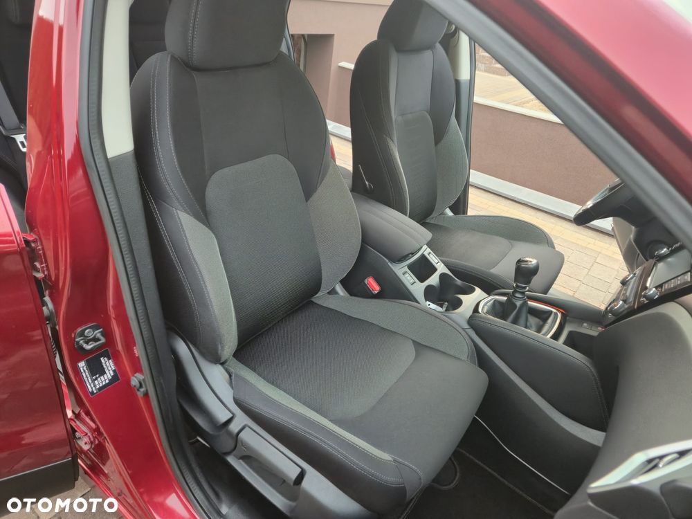 Nissan Qashqai 1.6 DIG-T N-Connecta - 26