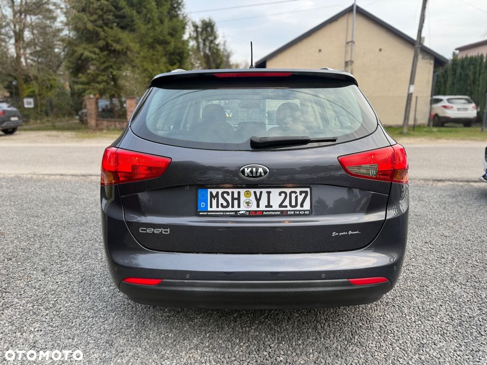 Kia Ceed 1.4 CVVT Dream-Team Edition - 6