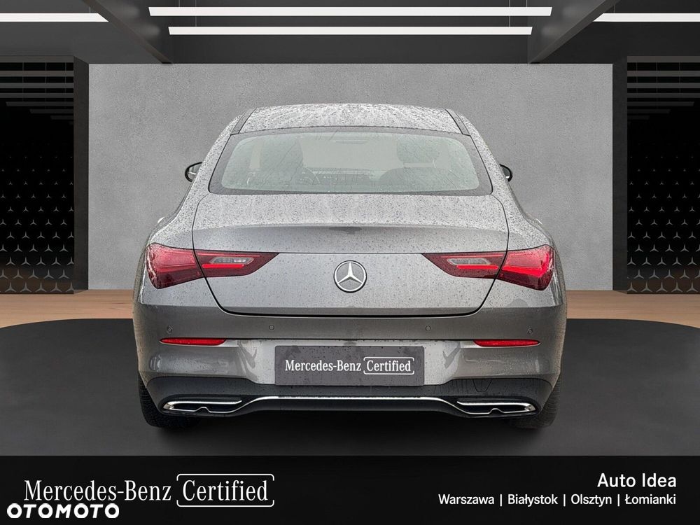 Mercedes-Benz CLA 180 Progressive 7G-DCT - 4