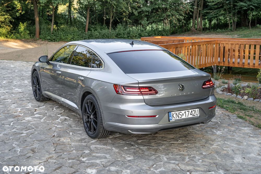 Volkswagen Arteon 2.0 TDI SCR DSG - 2