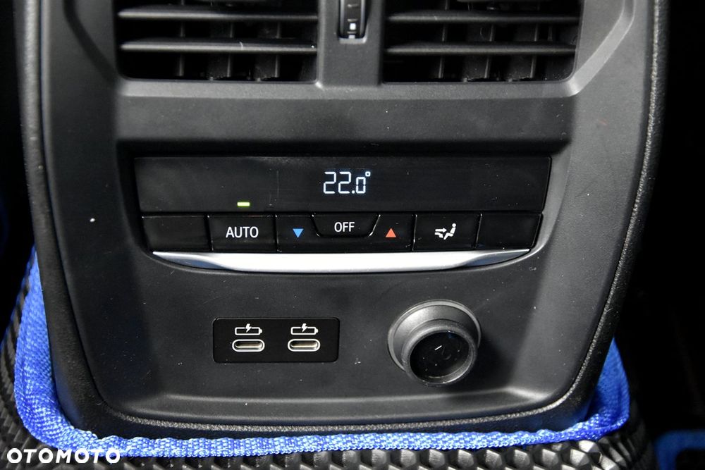 BMW Seria 3 320d xDrive M Sport sport - 32