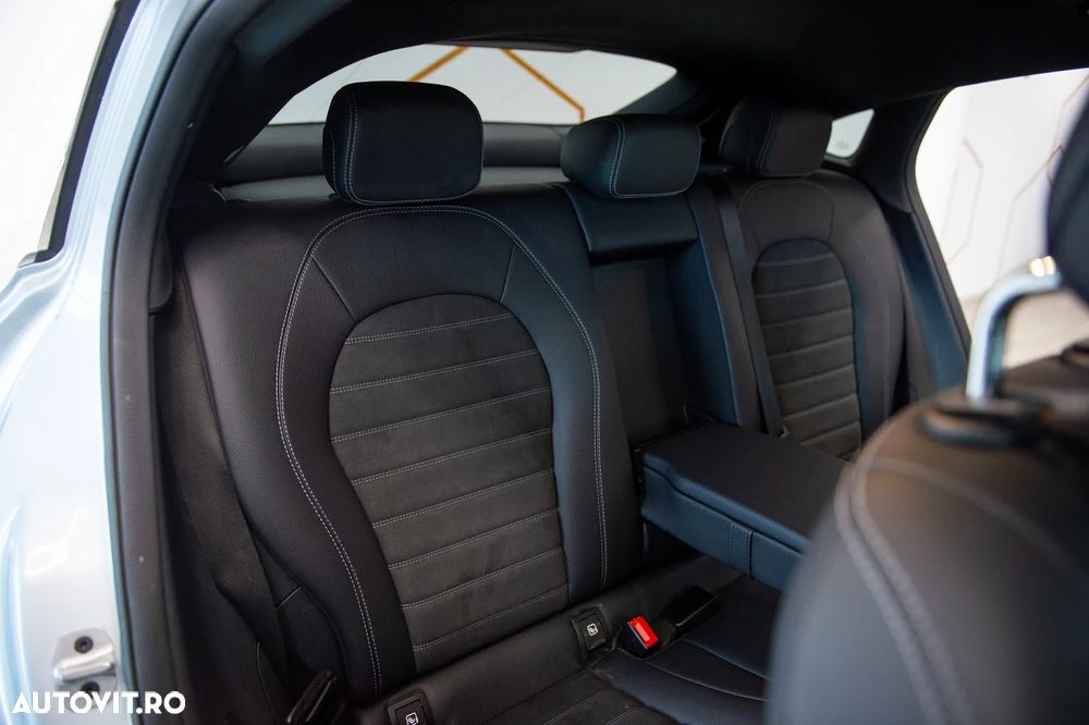 Mercedes-Benz GLC Coupe 300 e 4MATIC - 32