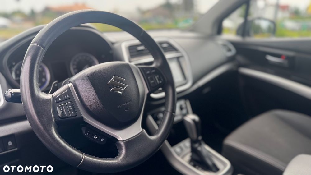 Suzuki SX4 S-Cross 1.0 T Premium 4WD - 10