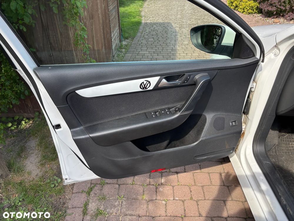 Volkswagen Passat Variant 2.0 TDI DPF Sportline - 10