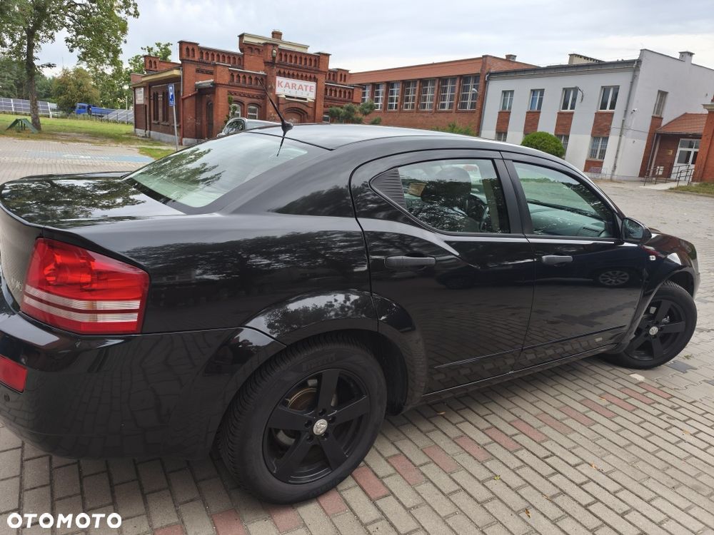 Dodge Avenger - 1