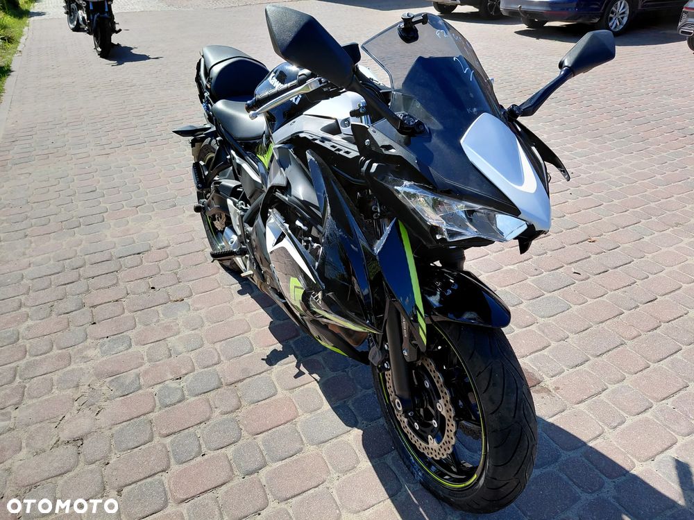 Kawasaki Ninja - 8