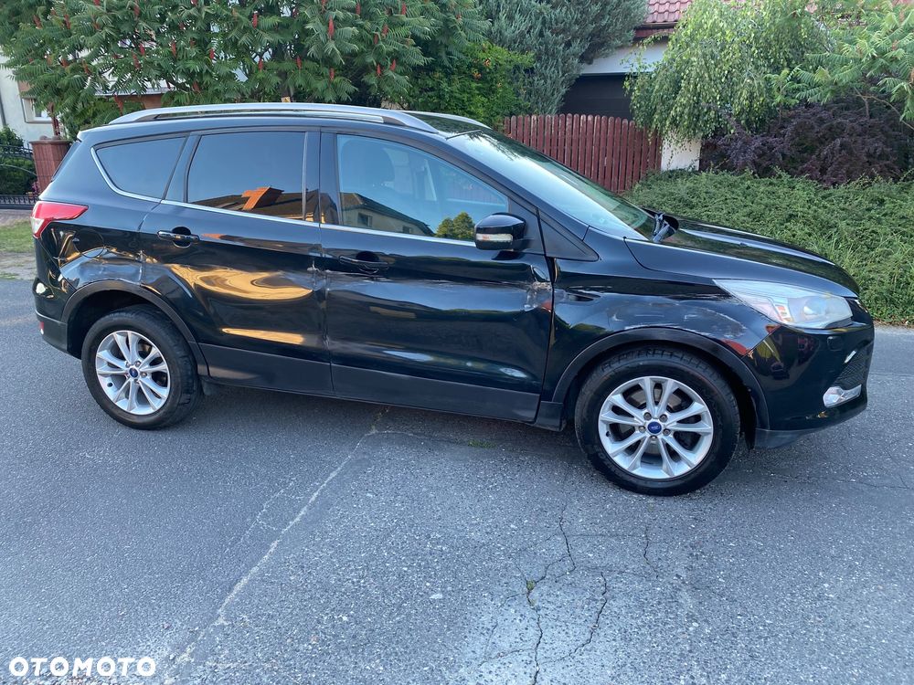 Ford Kuga 2.0 TDCi 2x4 Titanium - 29