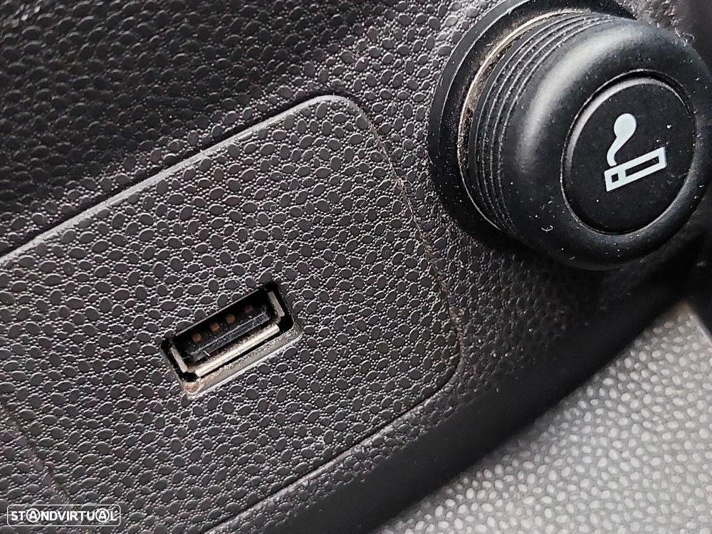 Ford Fiesta 1.0 Ti-VCT Trend - 31