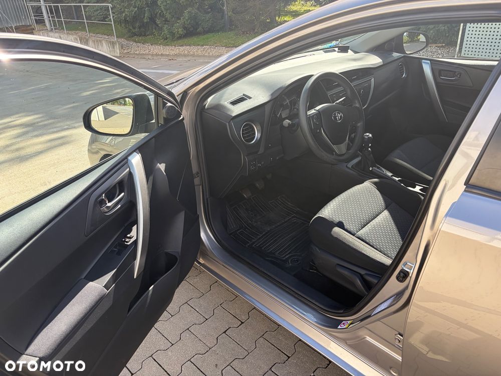 Toyota Auris 1.6 Active - 2