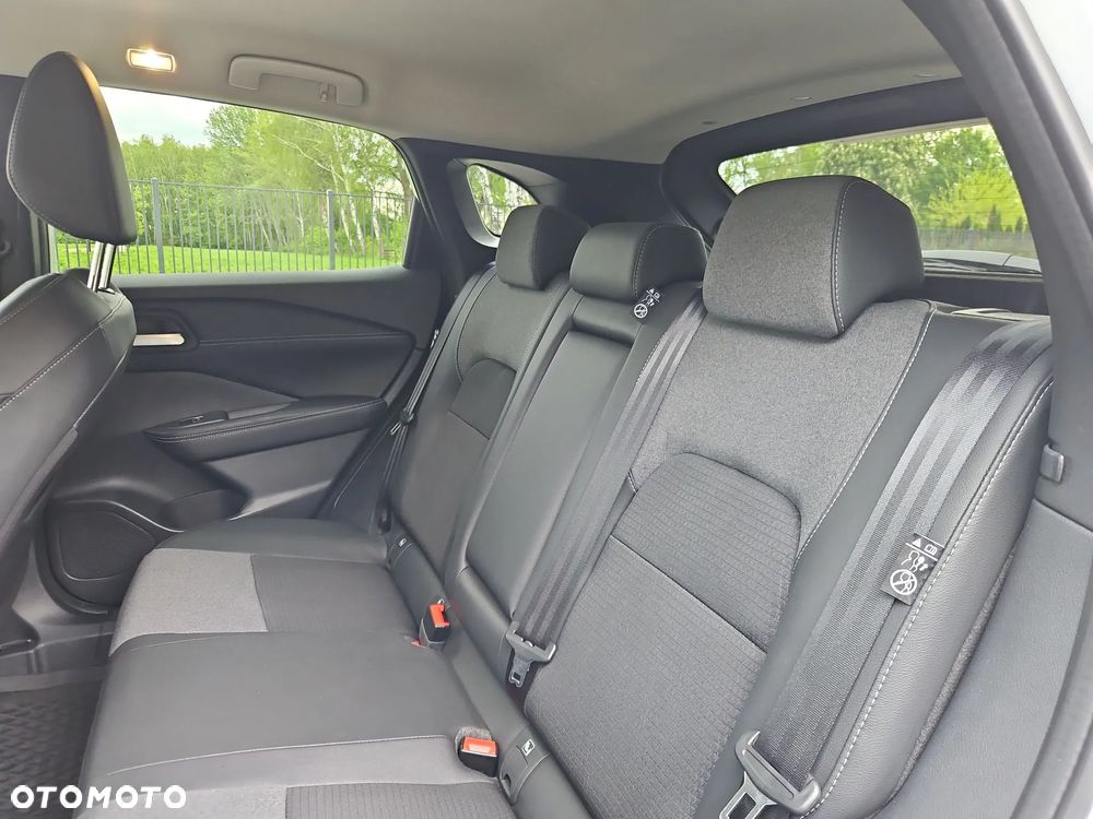 Nissan Qashqai 1.3 DIG-T MHEV N-Connecta Xtronic - 17
