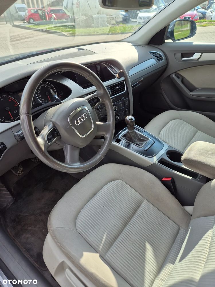 Audi A4 Avant 2.0 TDI DPF - 11