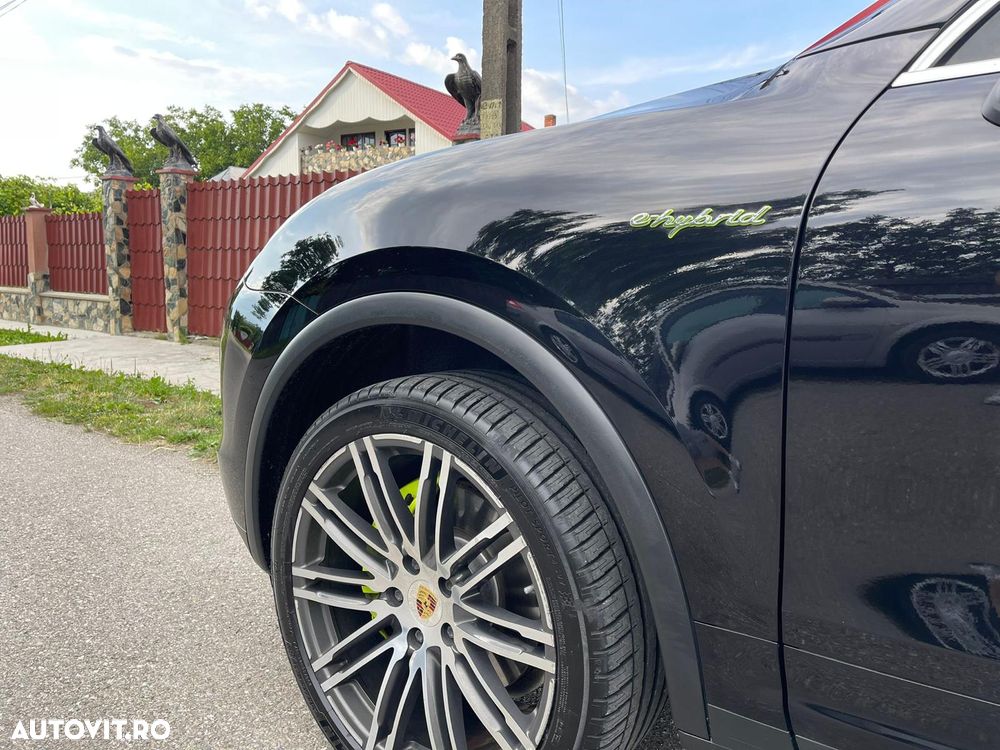 Porsche Cayenne Tiptronic S - 32