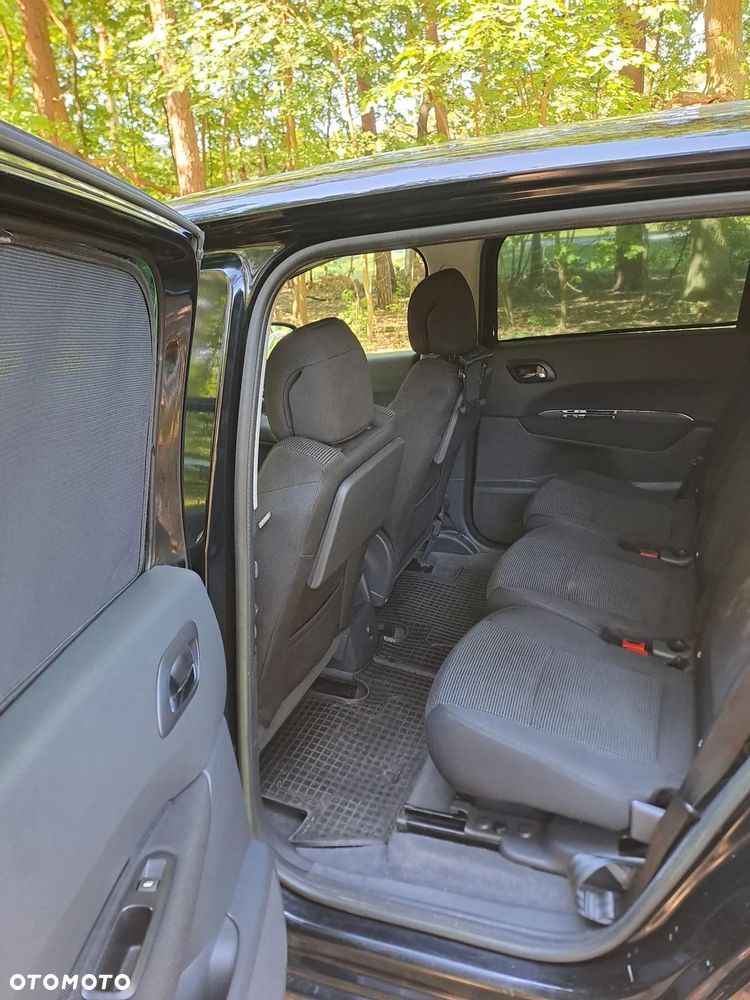 Peugeot 5008 2.0 HDi Active 7os - 9