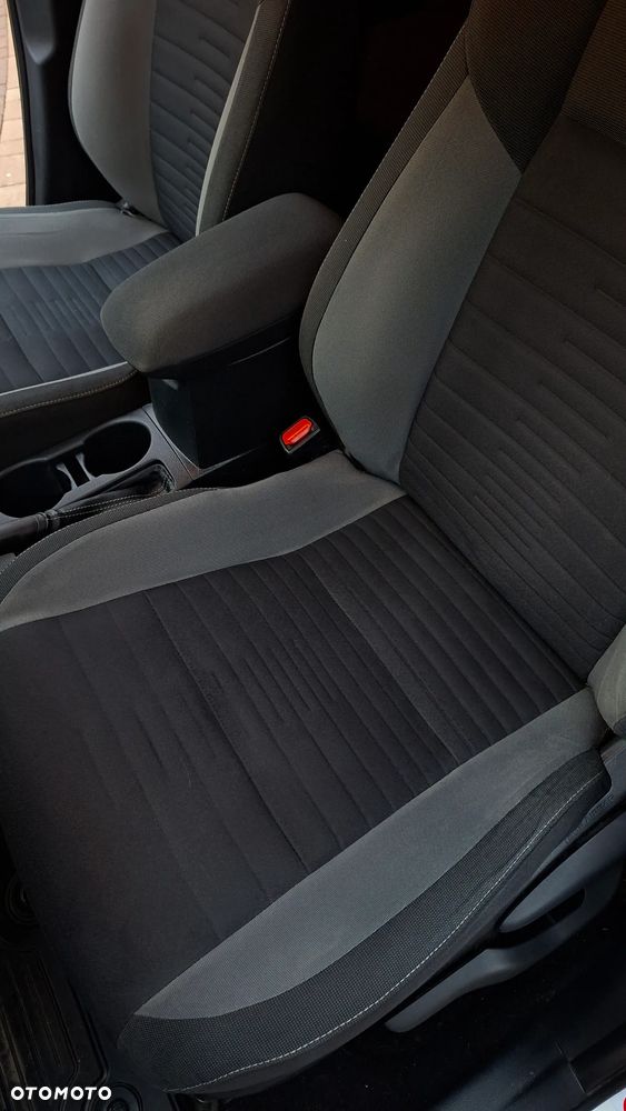 Toyota Auris 1.6 Premium - 10