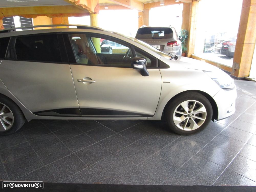 Renault Clio Sport Tourer 1.2 TCe GT Line - 3