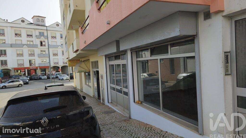 Loja / Estabelecimento Comercial em Cadaval e Pêro Moniz de 142,00 m2 - Grande imagem: 2/18