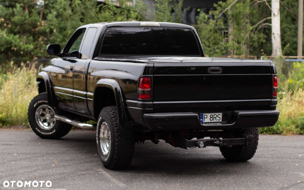 Dodge RAM - 4