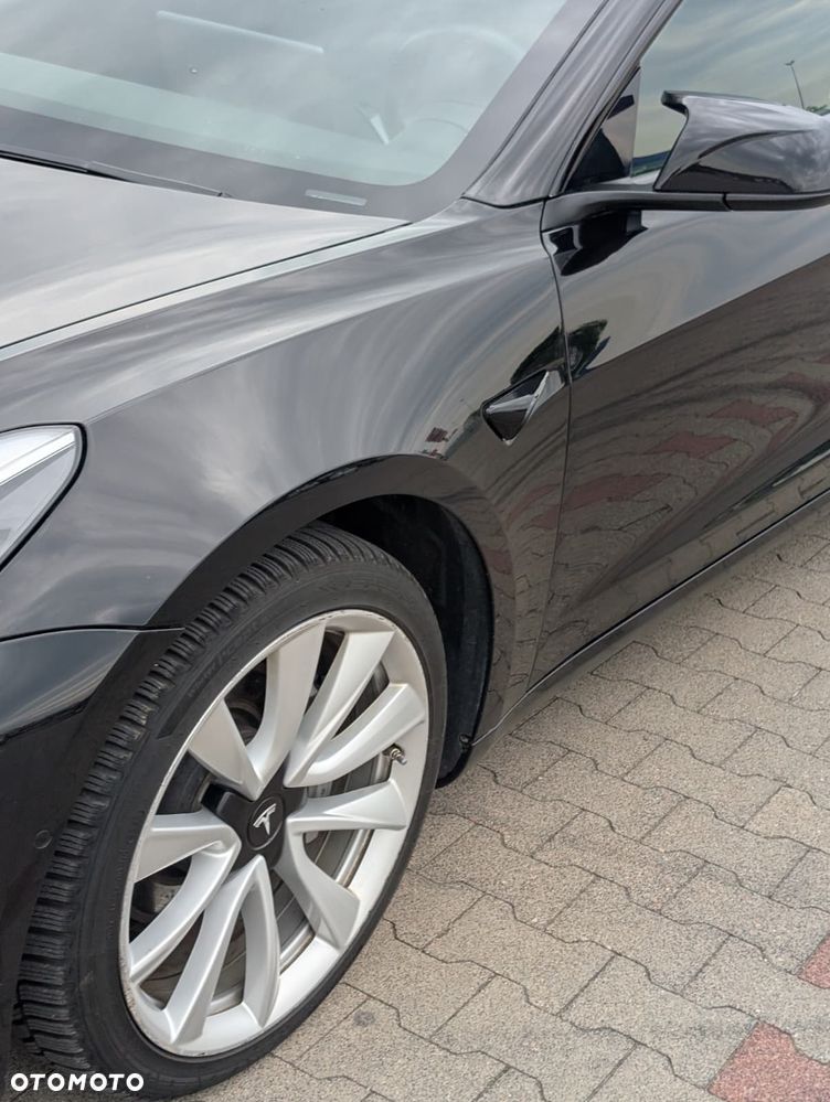 Tesla Model 3 - 34