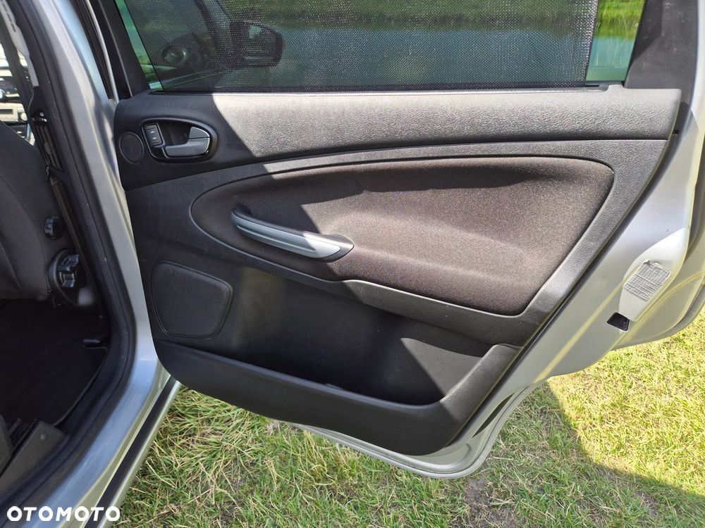 Ford S-Max 2.0 EcoBoost Titanium - 9